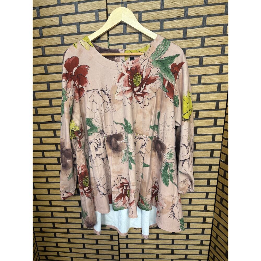 Melisa McCarthy Seven7 Pink Floral Top Size 3X